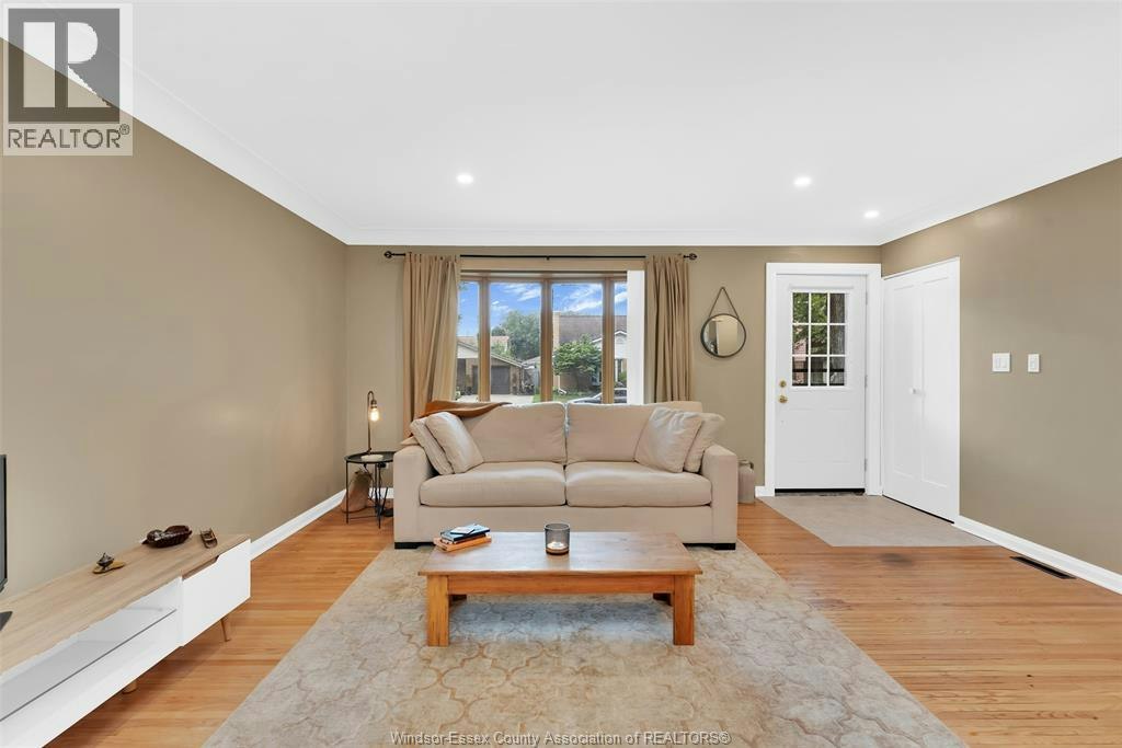 MAIN FLOOR-1082 Coventry, Windsor, ON, N8S 2W7 - 3