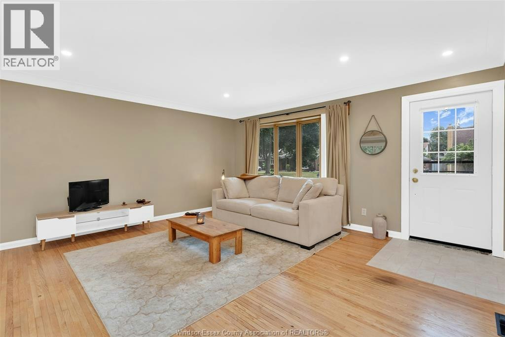 MAIN FLOOR-1082 Coventry, Windsor, ON, N8S 2W7 - 5