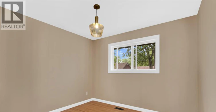 MAIN FLOOR-1082 Coventry, Windsor, ON, N8S 2W7 - 11