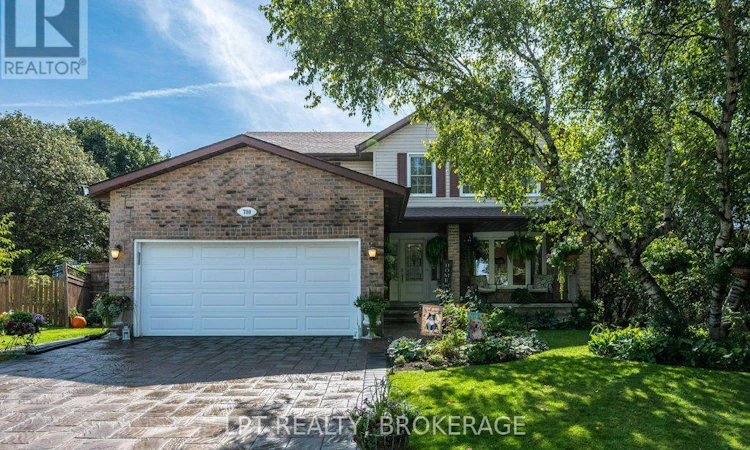 780 Muirfield Crescent