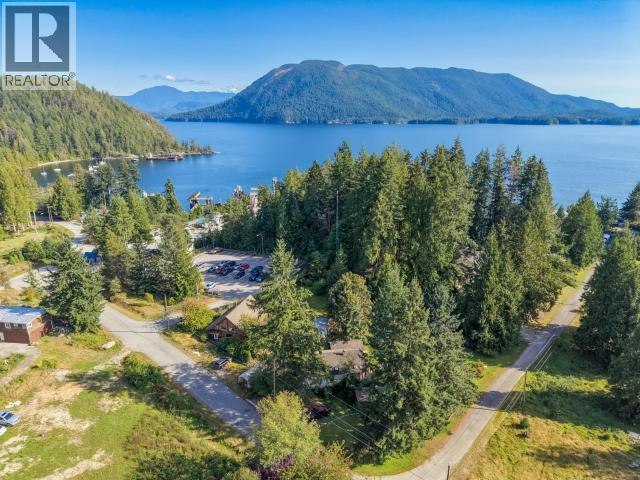 2530 Jenkinson Road, Powell River, BC, V8A 0N2