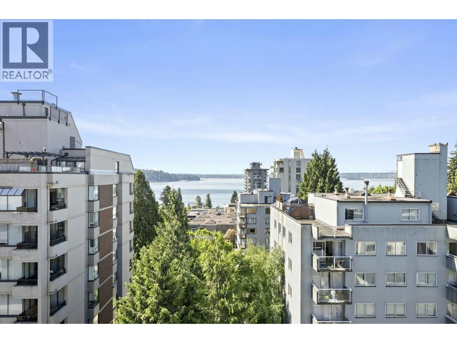 504-1750 Esquimalt Avenue, West Vancouver, BC, V7V 1R8