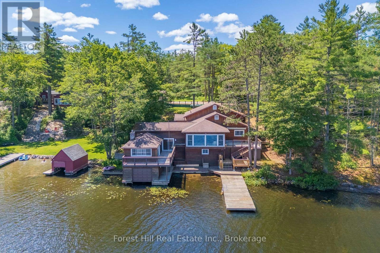 1062 Pine Lake Road, Gravenhurst, ON, P1P 1R2