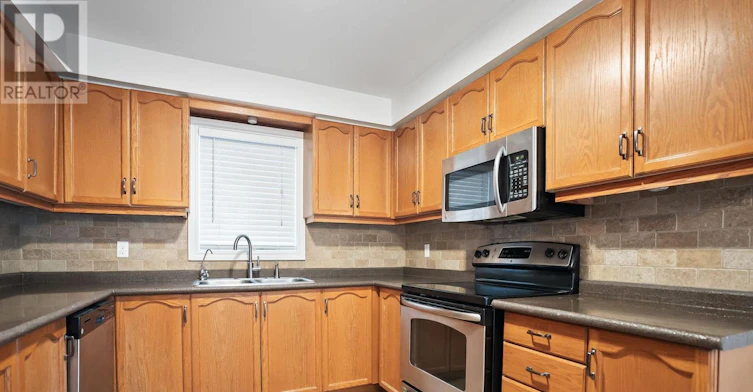 MAIN & UPPER-11 Jollow Drive, Clarington, ON, L1C 4V9 - 15