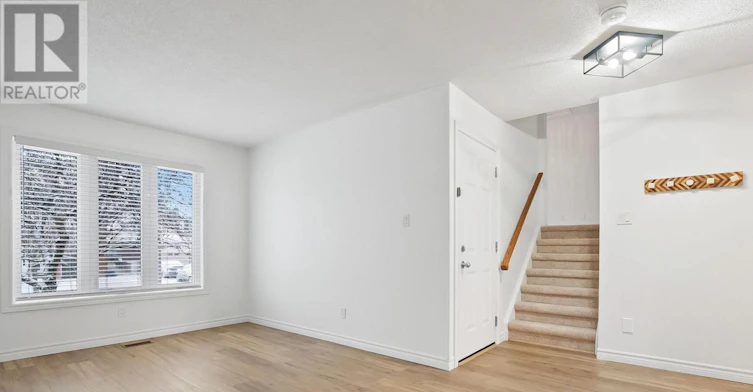 MAIN & UPPER-11 Jollow Drive, Clarington, ON, L1C 4V9 - 4