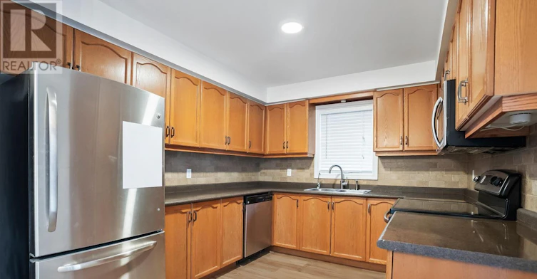 MAIN & UPPER-11 Jollow Drive, Clarington, ON, L1C 4V9 - 14