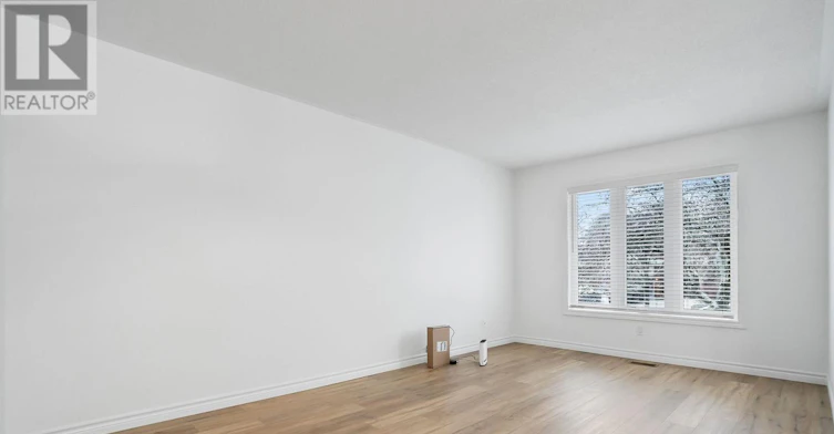 MAIN & UPPER-11 Jollow Drive, Clarington, ON, L1C 4V9 - 3
