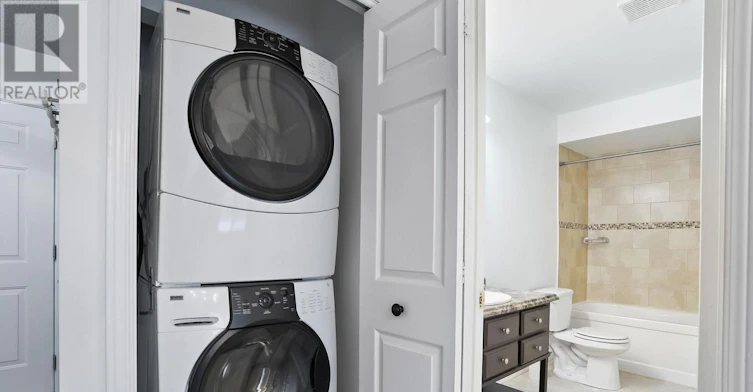 MAIN & UPPER-11 Jollow Drive, Clarington, ON, L1C 4V9 - 9