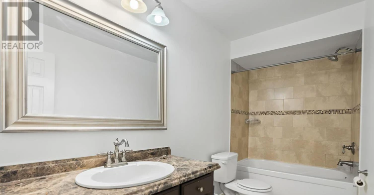 MAIN & UPPER-11 Jollow Drive, Clarington, ON, L1C 4V9 - 12