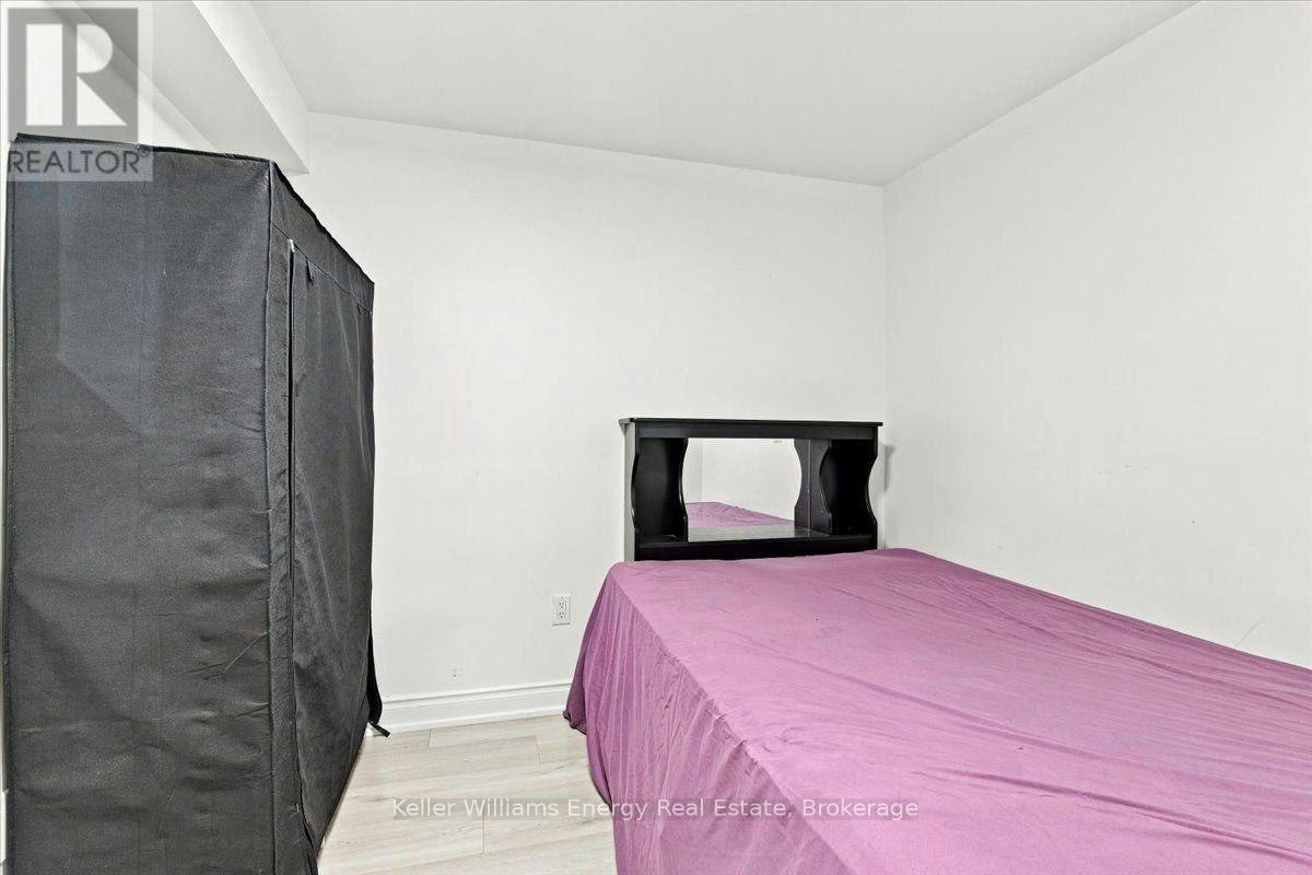 21 Upland Drive, Whitby, ON, L1N 8H9 - 12