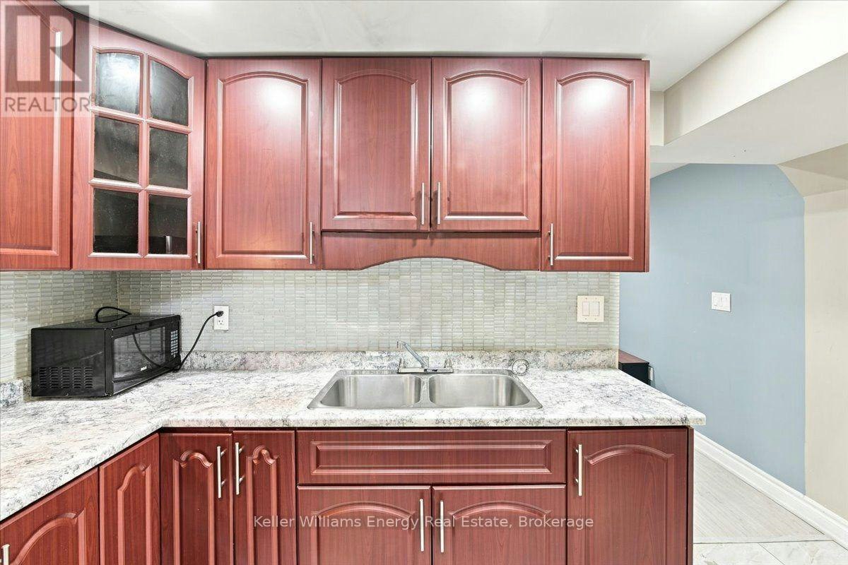 21 Upland Drive, Whitby, ON, L1N 8H9 - 7