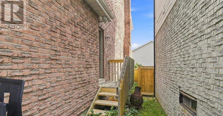 21 Upland Drive, Whitby, ON, L1N 8H9 - 16