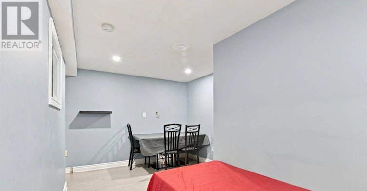 21 Upland Drive, Whitby, ON, L1N 8H9 - 4