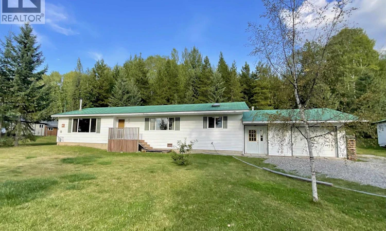 5720 Quesnel Hixon Road