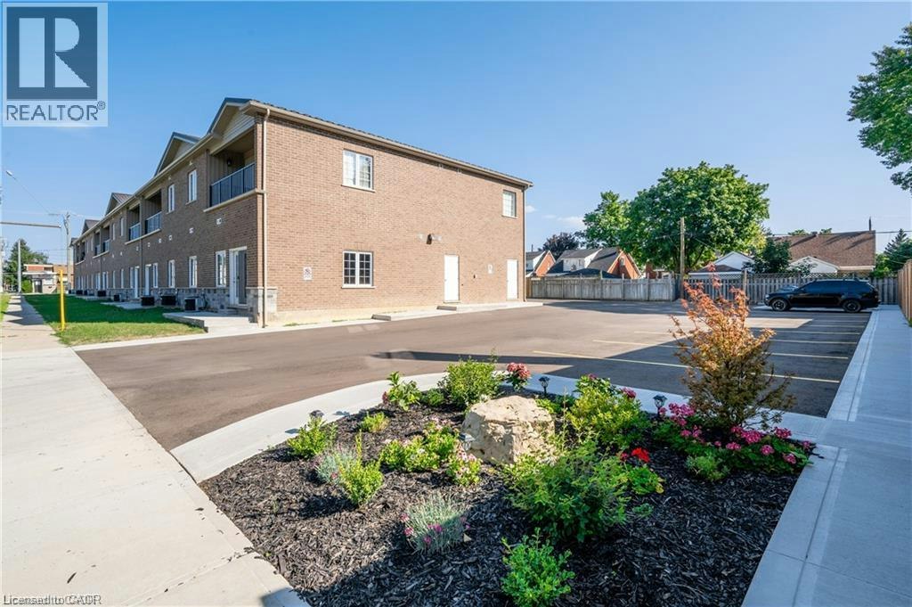 104-161 Ottawa Street, Kitchener, ON, N2G 3T2 - 4