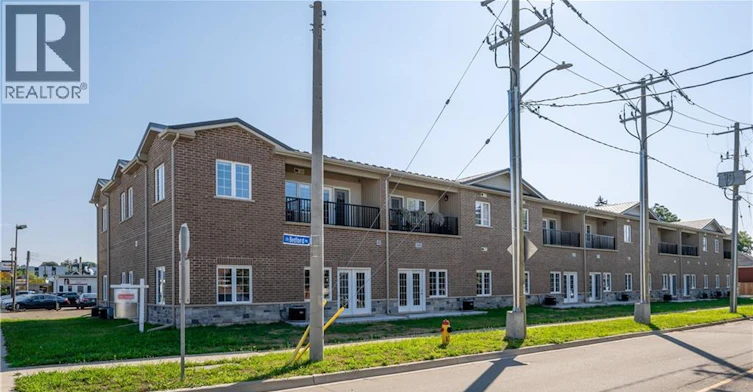 104-161 Ottawa Street, Kitchener, ON, N2G 3T2
