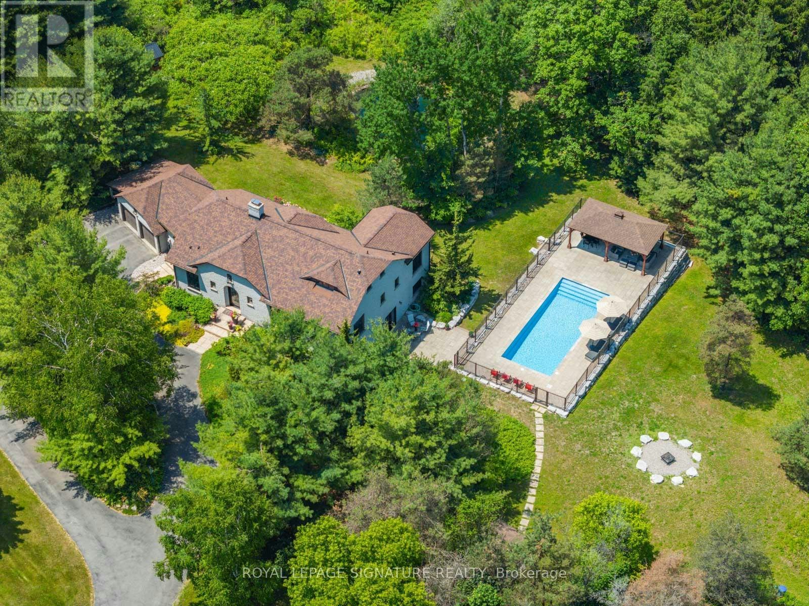 30 Kingswood Drive, King, ON, L7B 1K8