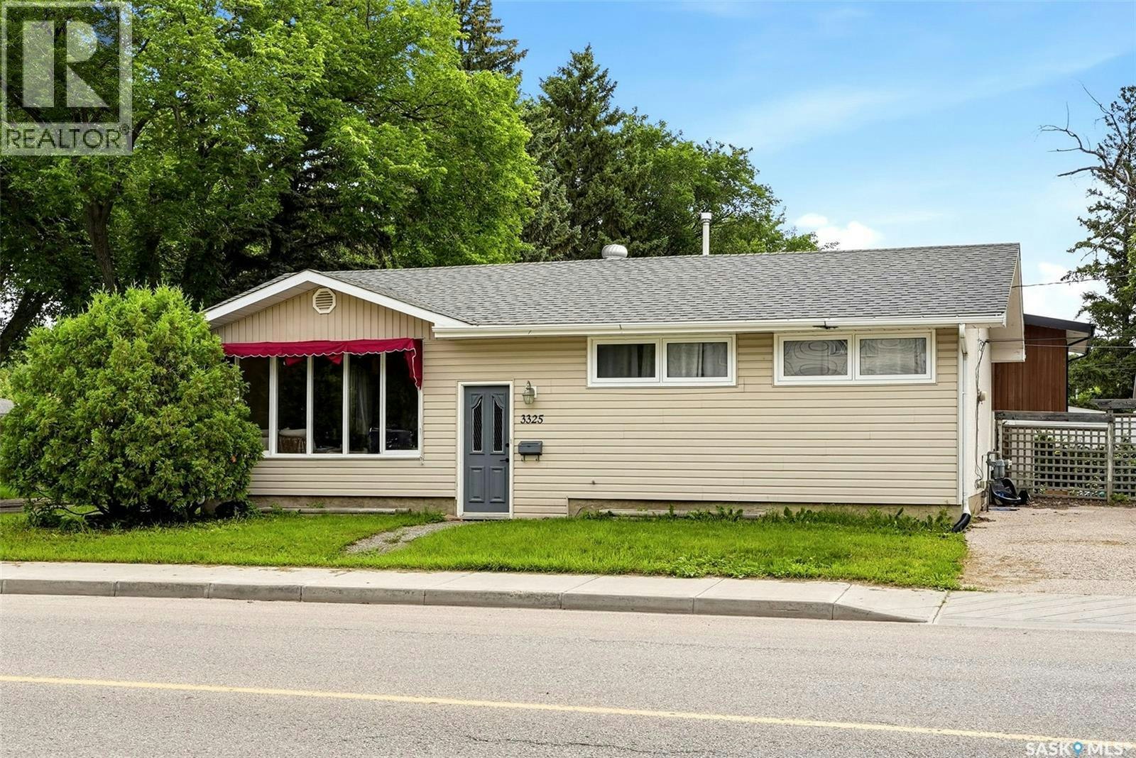 3325 29th Avenue, Regina, SK, S4S 2P1