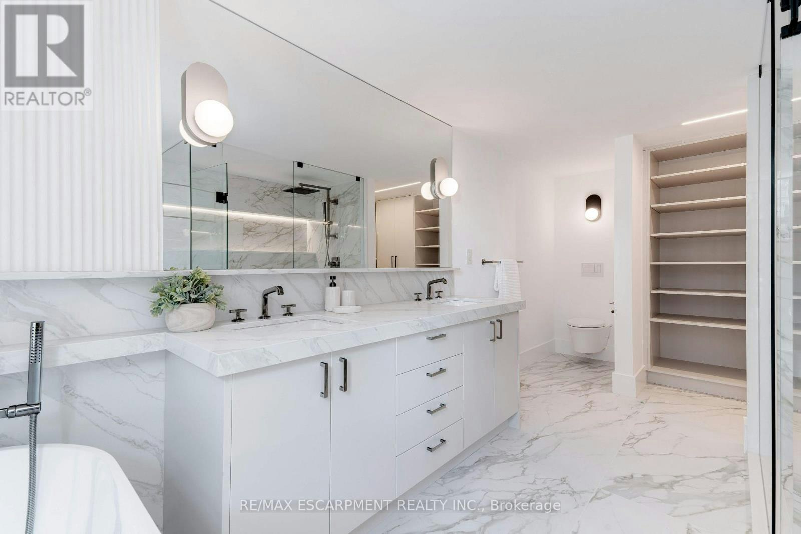 PH1-20 Niagara Street, Toronto, ON, M5V 3L8 - 24