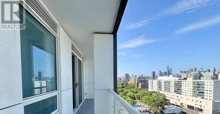 1111-80 Vanauley Street, Toronto, ON, M5T 0C9 - 22