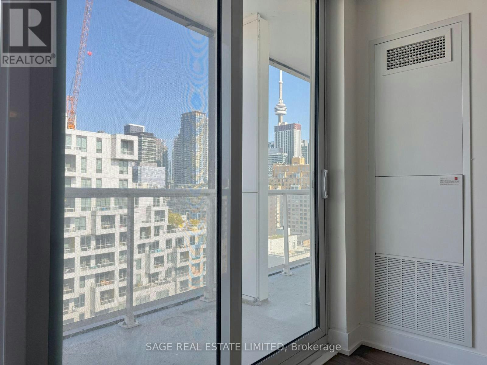 1111-80 Vanauley Street, Toronto, ON, M5T 0C9 - 25