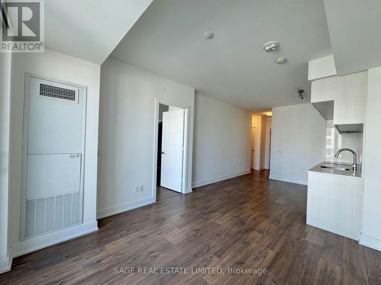 1111-80 Vanauley Street, Toronto, ON, M5T 0C9 - 15