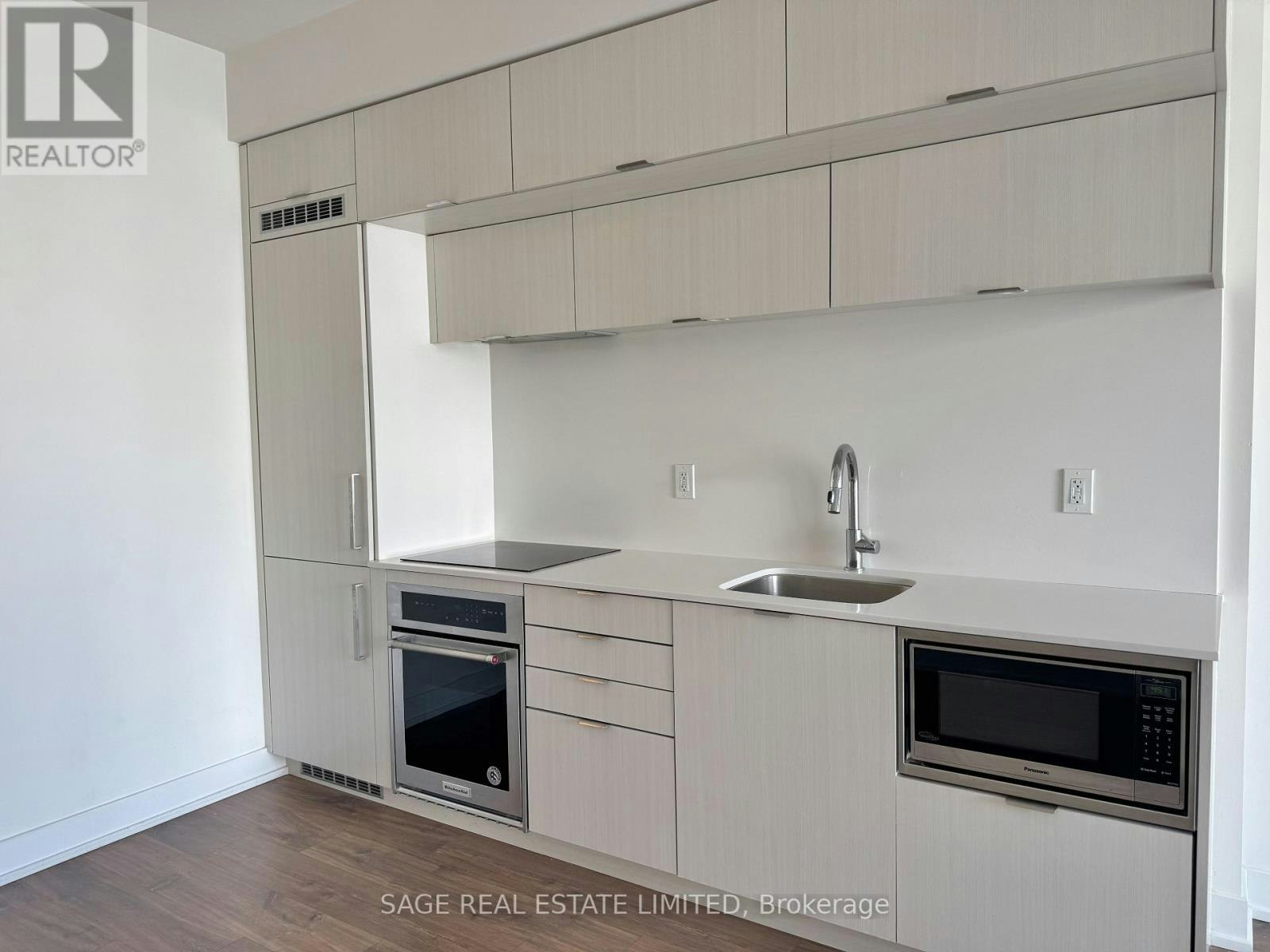 1111-80 Vanauley Street, Toronto, ON, M5T 0C9 - 10