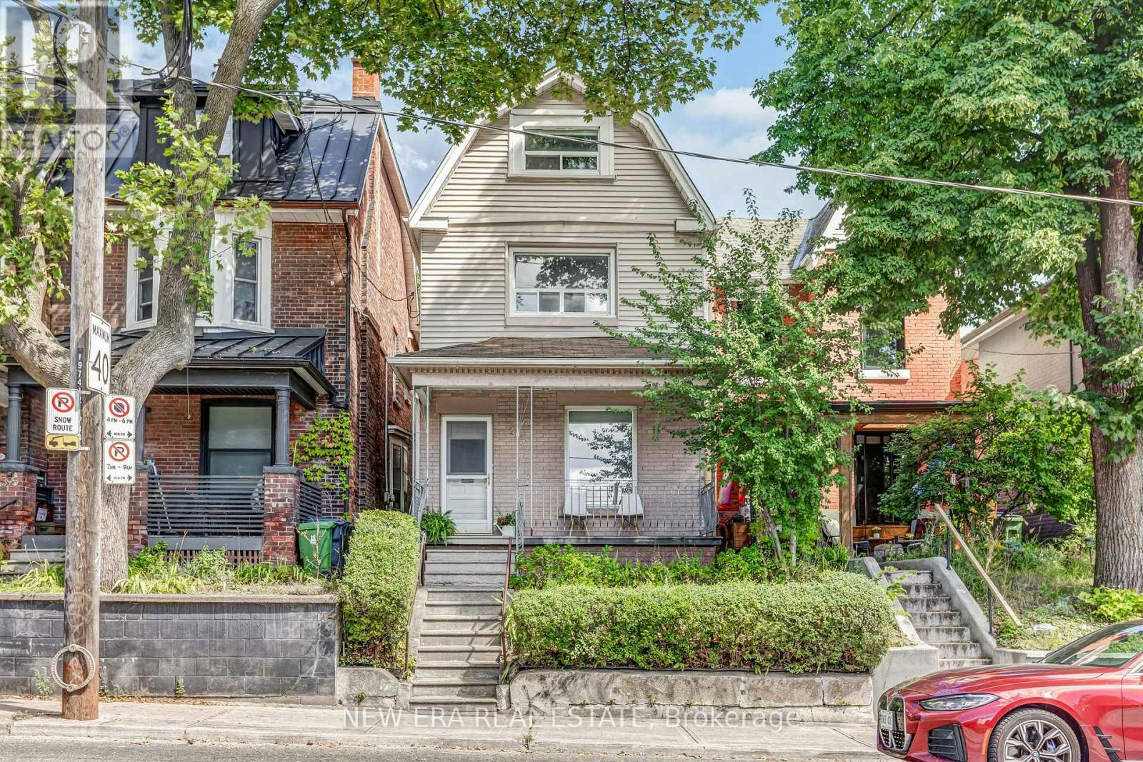 393 Ossington Avenue, Toronto, ON, M6J 3A6