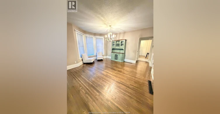 MAIN-222 Gladstone Avenue, Windsor, ON, N9A 2P7 - 3