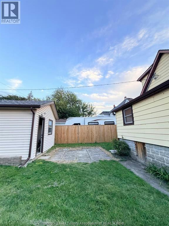 MAIN-222 Gladstone Avenue, Windsor, ON, N9A 2P7 - 17