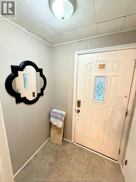 MAIN-222 Gladstone Avenue, Windsor, ON, N9A 2P7 - 2