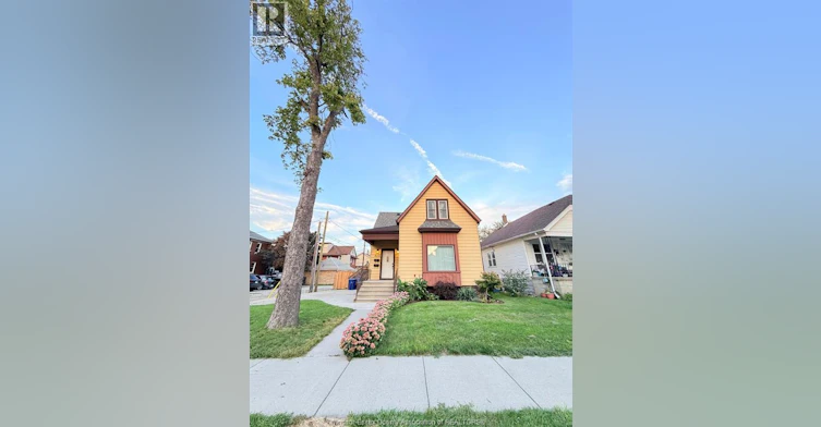 MAIN-222 Gladstone Avenue, Windsor, ON, N9A 2P7