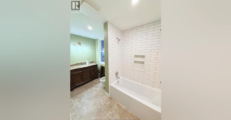 MAIN-222 Gladstone Avenue, Windsor, ON, N9A 2P7 - 8