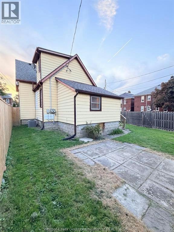MAIN-222 Gladstone Avenue, Windsor, ON, N9A 2P7 - 18
