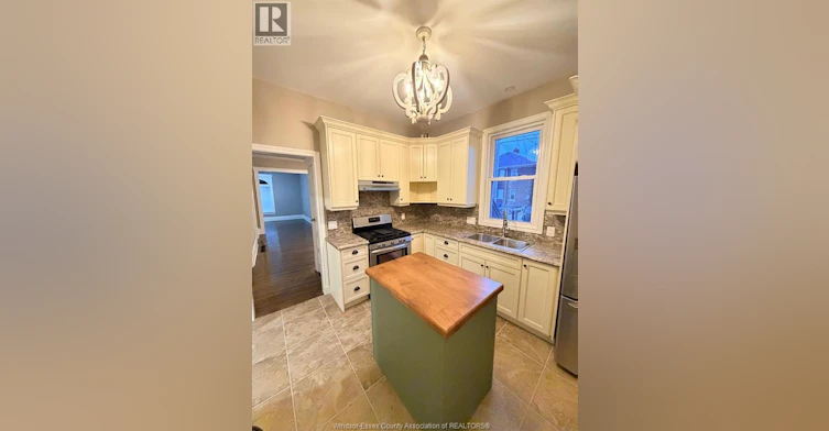MAIN-222 Gladstone Avenue, Windsor, ON, N9A 2P7 - 9