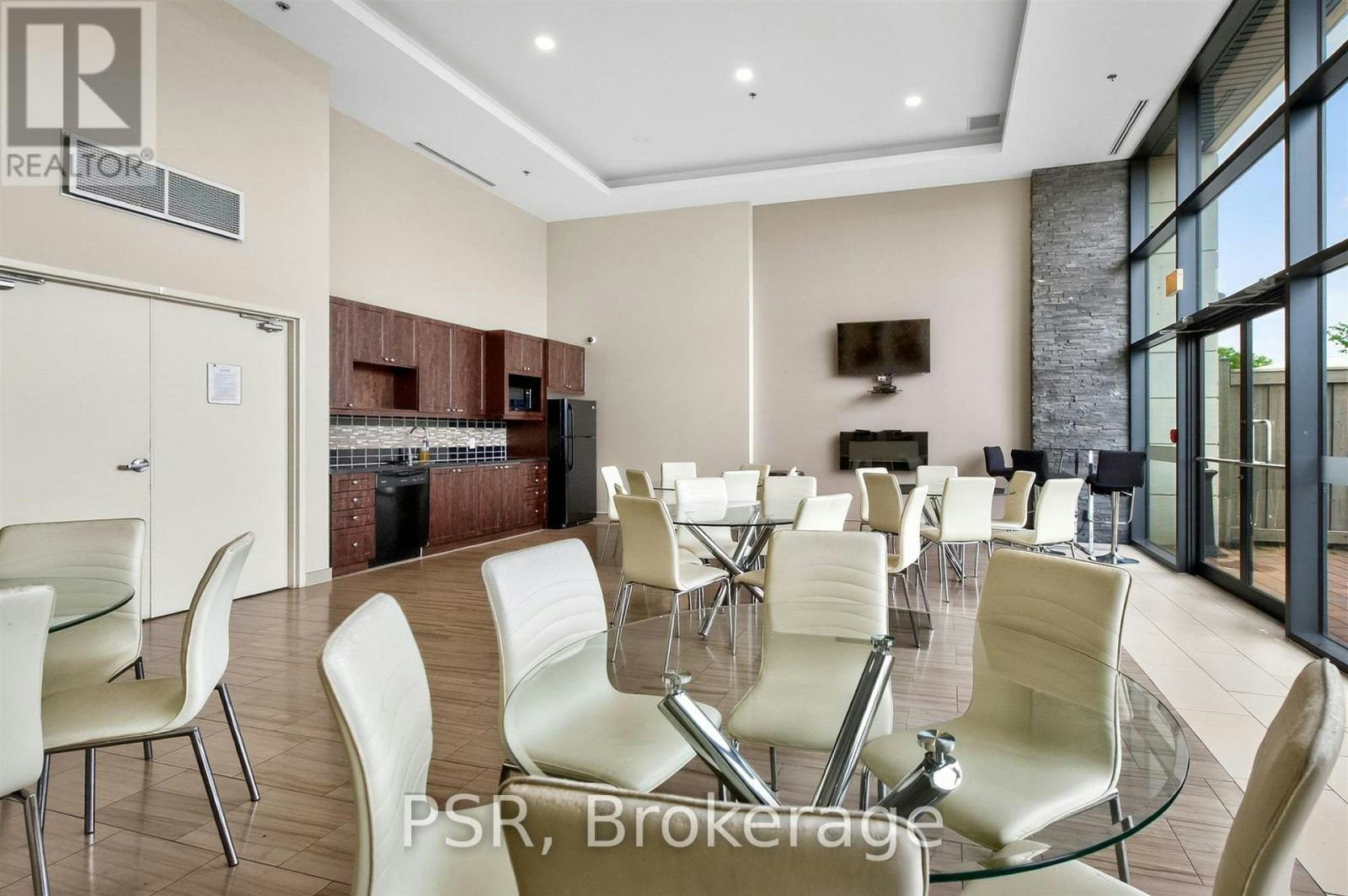 717-12 Woodstream Boulevard, Vaughan, ON, L4L 8C3 - 25