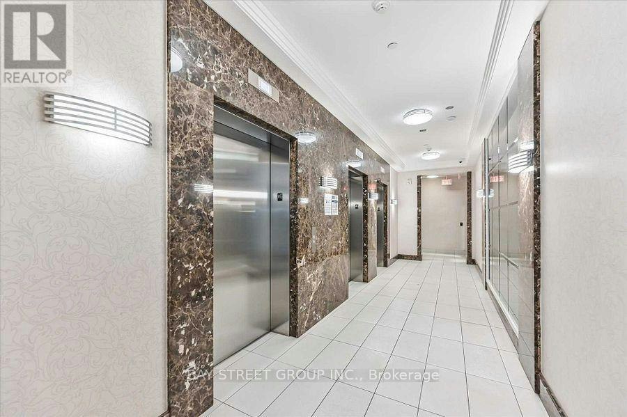 925-370 7 Highway E, Richmond Hill, ON, L4B 0C4 - 23