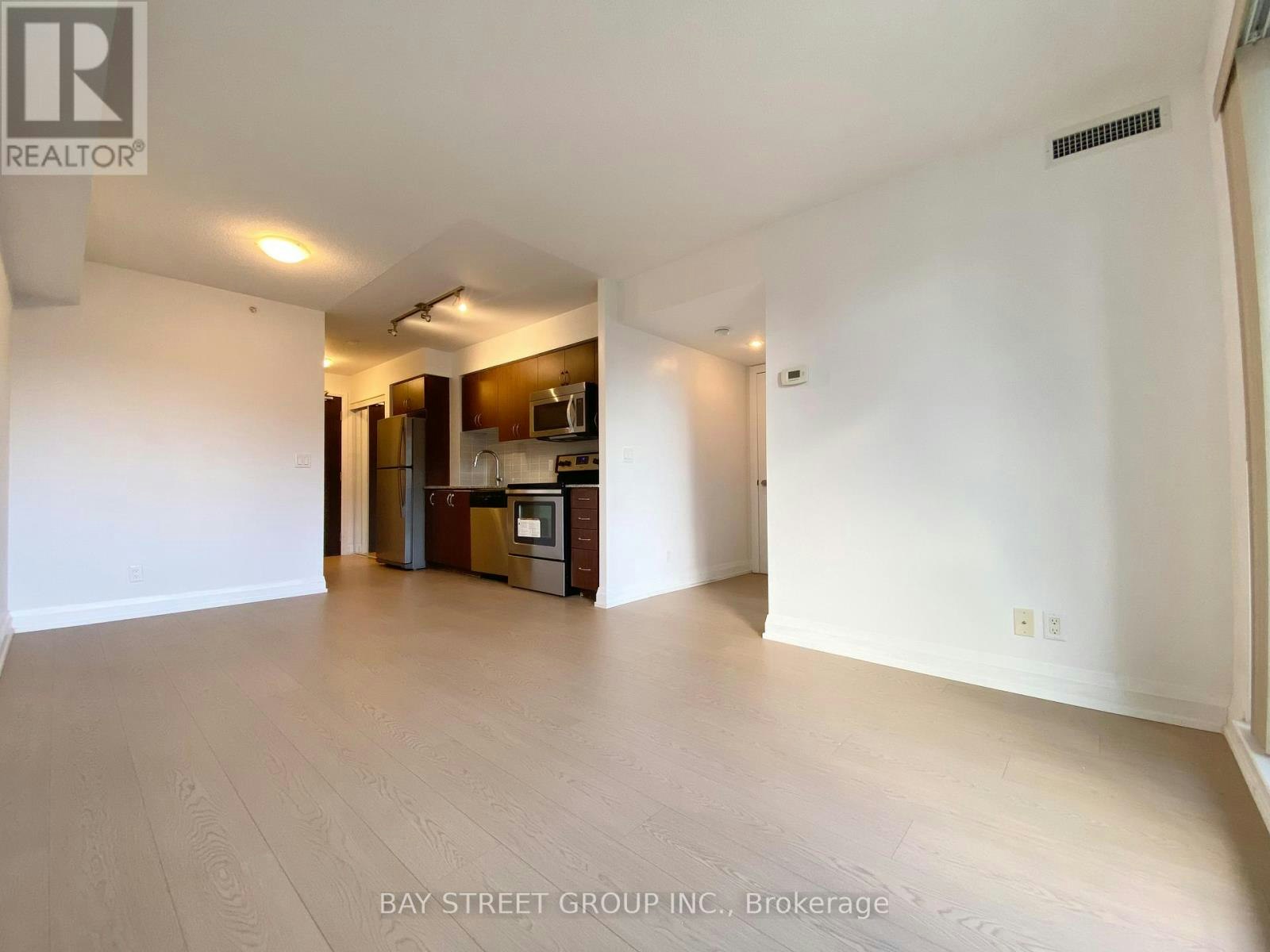 925-370 7 Highway E, Richmond Hill, ON, L4B 0C4 - 9