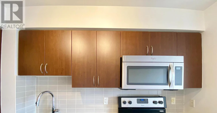 925-370 7 Highway E, Richmond Hill, ON, L4B 0C4 - 7