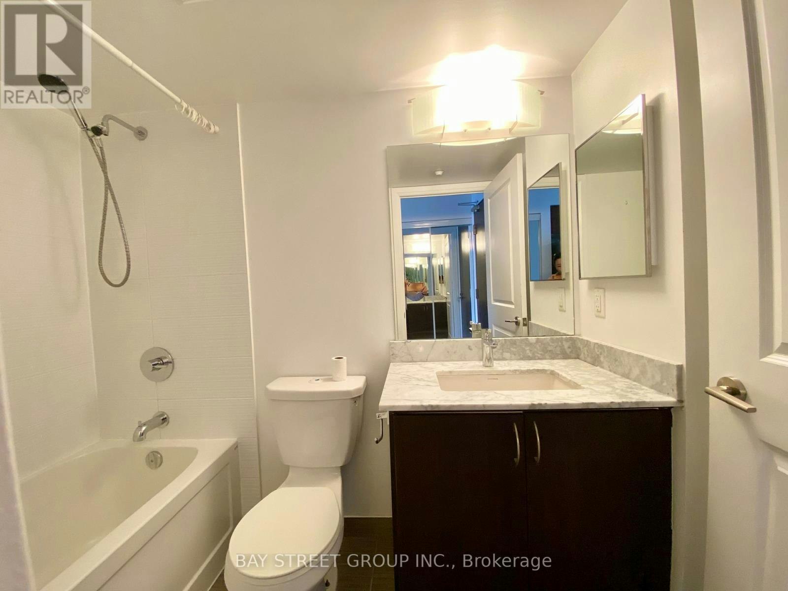 925-370 7 Highway E, Richmond Hill, ON, L4B 0C4 - 16