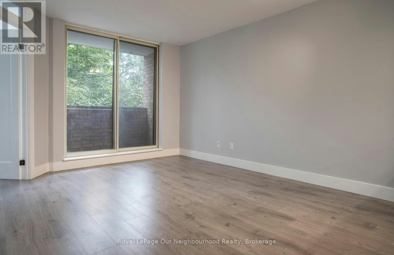 325-60 Homewood Avenue, Toronto, ON, M4Y 2X4 - 6