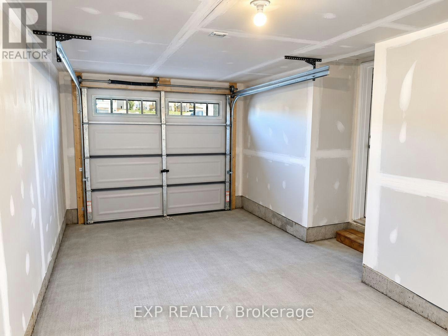202 Visionary Lane N, Ottawa, ON, K2W 0M2 - 18