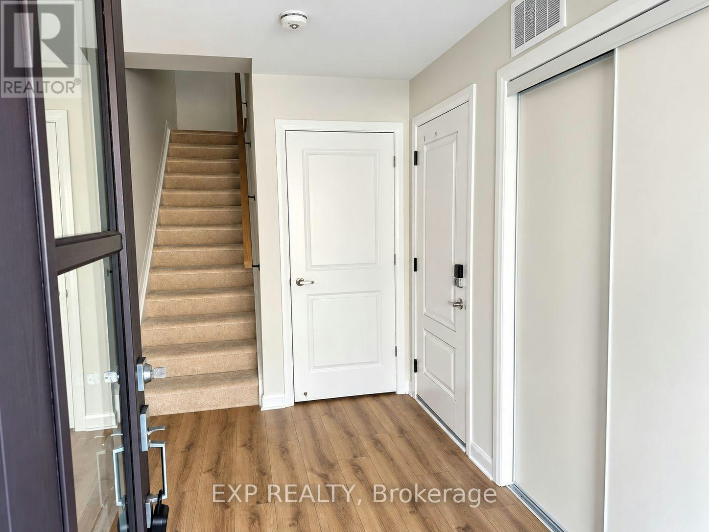 202 Visionary Lane N, Ottawa, ON, K2W 0M2 - 4