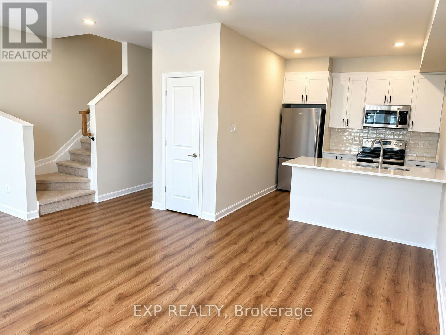 202 Visionary Lane N, Ottawa, ON, K2W 0M2 - 6