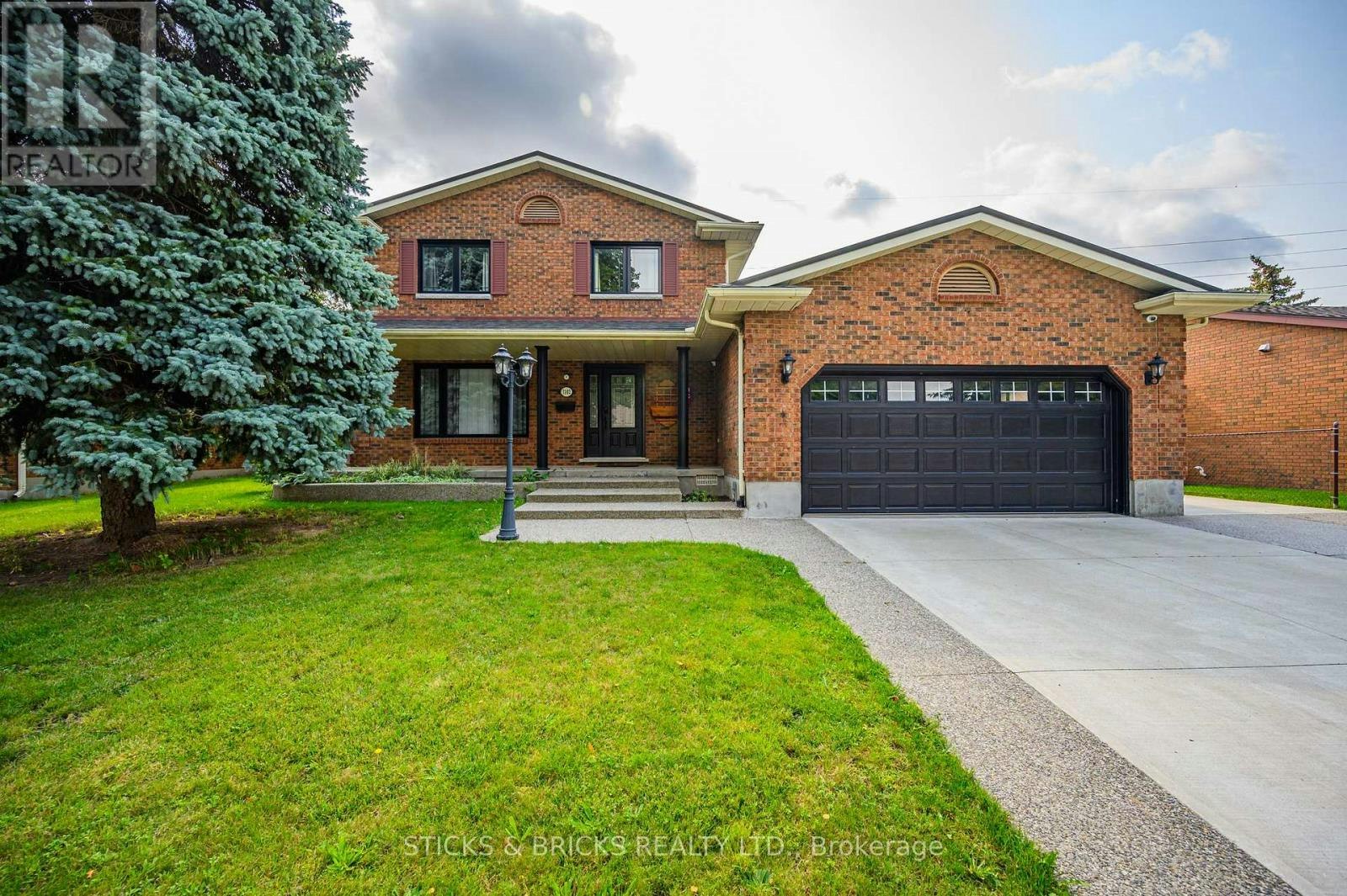 7102 Burbank Crescent, Niagara Falls, ON, L2J 4E7