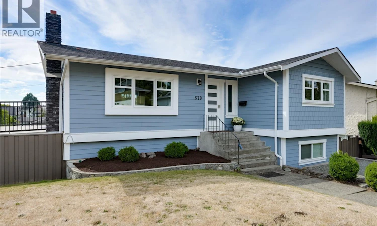 670 Polyanthus Crescent
