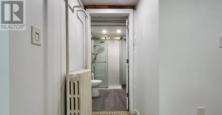 LOWER 2-178 High Park Avenue, Toronto, ON, M6P 2S4 - 15