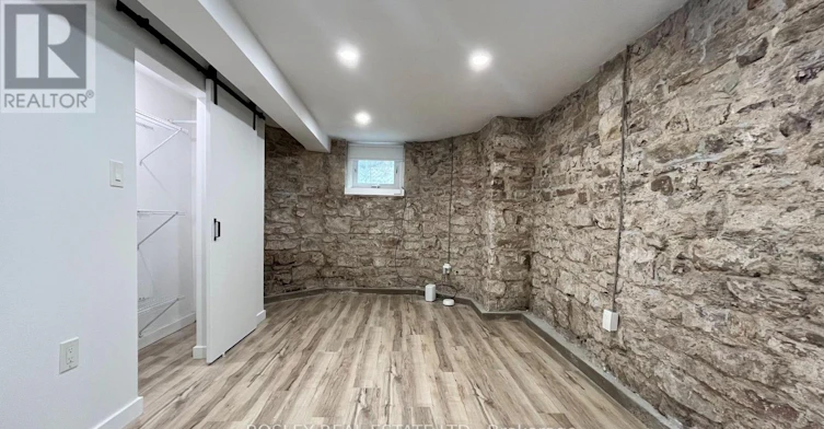 LOWER 2-178 High Park Avenue, Toronto, ON, M6P 2S4 - 4