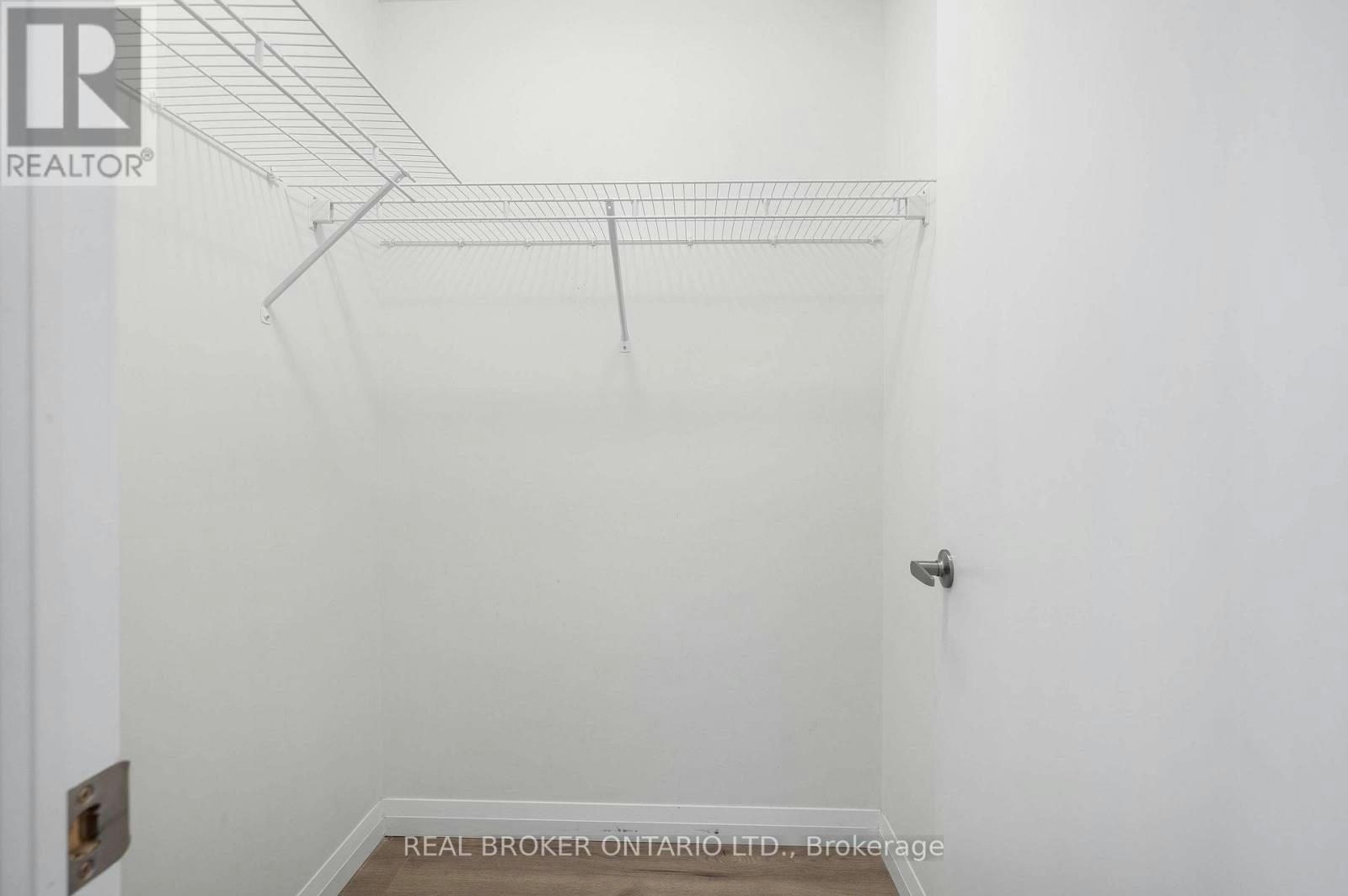 1005-60 Charles Street W, Kitchener, ON, N2G 0C9 - 13