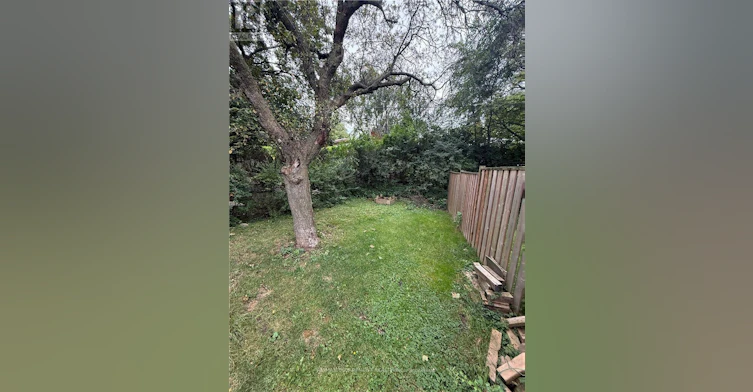 UPPER LEVEL-63 Sanatorium Road, Hamilton, ON, L9C 1Y4 - 28
